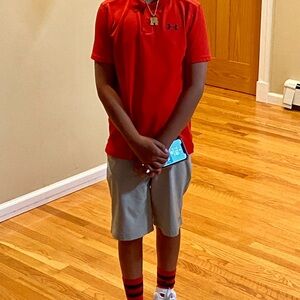 Boys Under Armour Matchplay polo, boys med, gentle used.